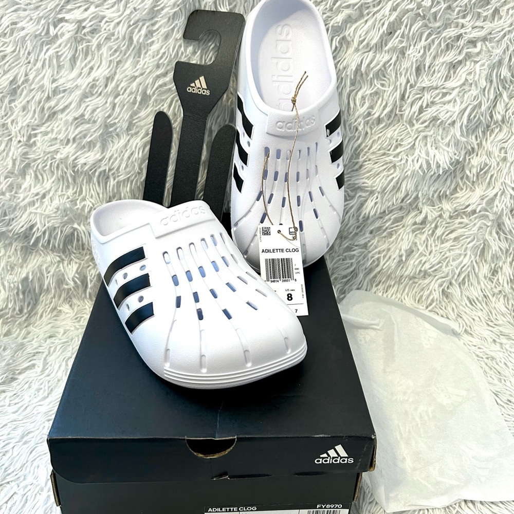 BRAND NEW IN BOX. ADILETTE CLOGS SZ: 7 (Men) 8 (Women) UNISEX